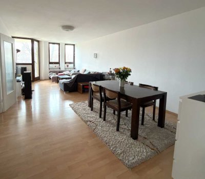Wohnen am Olympiapark - Wohnung auch sehr gut WG geeignet