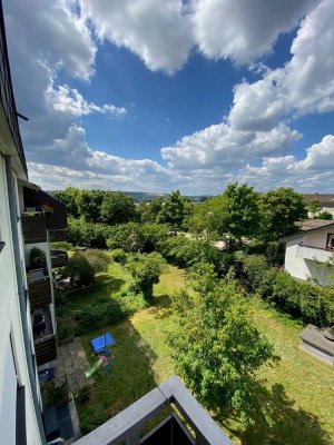 Privat: Charmante 3 bis 3,5-Zimmer-Wohnung mit großem Südwestbalkon in Leonberg – Hoffmannstraße 7