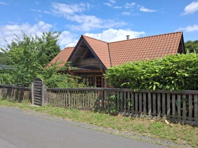 Schöne 3-Zimmer-Terrassenwohnung mit EBK in Alpenrod