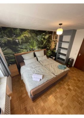 Vollmöblierte, renovierte und hochwertig ausgestattete 2-Zimmer-Wohnung (150m Schwabentor)