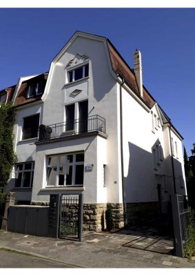 Außergewöhnliche Maisonette im Musikerviertel – Dachterrasse, Galerie & hochwertige Ausstattung