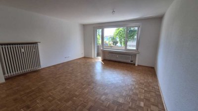 Ideal für Singles: Apartment mit Einbauküche und Balkon in Essen-Bredeney