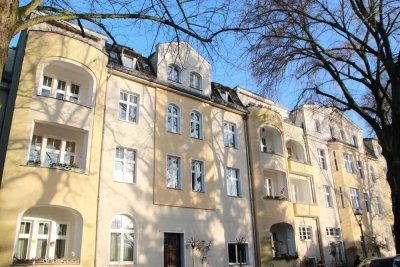 Rarität: Altbau-Schmuckstück im gepflegten Wohnumfeld