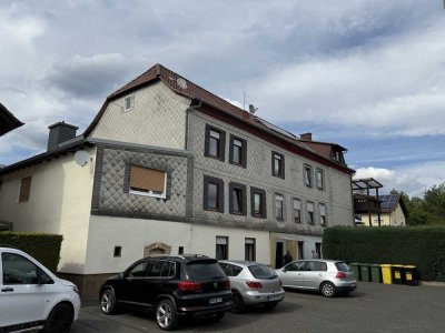 Kapitalanlage: Vermietete 3-Zimmer-Wohnung mit Pkw-Stellplatz