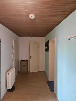 Kapitalanlage: Vermietete 3 Zimmer DG Wohnung