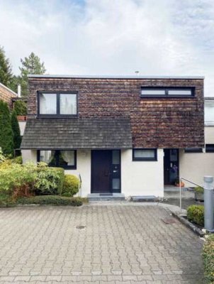 Helle 3,5-Zimmer-Wohnung mit Terasse, Balkon und Garage (Ruhige Lage, unbezahlbarer Blick)
