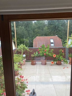 Solide Kapitalanlage: Vermietete Dachgeschoss-Maisonette-Wohnung in Berlin-Zehlendorf