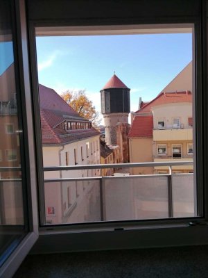 *** 3-Raumwohnung mit Aufzug im Stadtzentrum zu vermieten ***