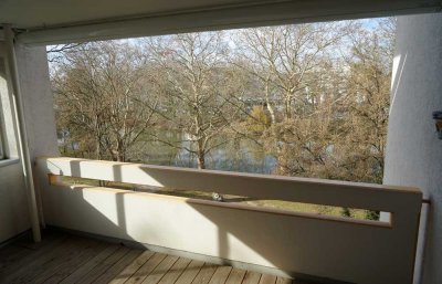 Toplage direkt am Neckar - Ruhige und gepflegte 3,5-Zimmer-Wohnung