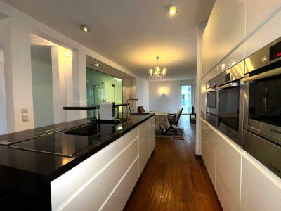 Modern Maisonette Apartment with Luxury Features and Central Location