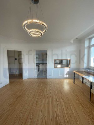 Direkt an der Kieler Förde ! Sanierte 3-Zi-Altbauwohnung-Terrasse zum Garten- Denkmalschutz