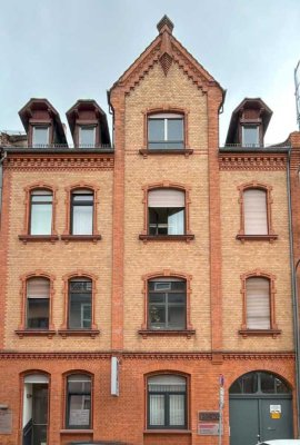 Exklusive 4 Zimmer Altbauwohnungen nach Kernsanierung – Erstbezug in Frankfurt-Höchst