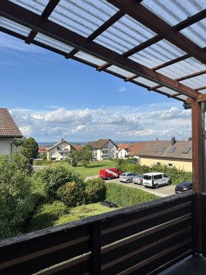 Schöne 3,5-Zimmer-Wohnung mit großem Balkon