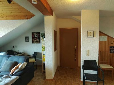 Helle 2-Zimmer Dachgeschosswohnung in Neustadt an der Weinstraße - Mußbach