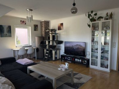 Moderne 2-Zimmer-Wohnung mit Balkon und Blick auf die Saar