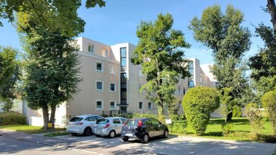 Zentral gelegene freundliche 2-Zimmer ETW mit Garage und Blick ins Grüne - provisionsfrei von privat