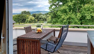 4-Raum-Maisonette-Wohnung mit Dachterrasse und Neckarblick