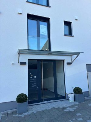 Herzlich Willkommen zu Hause! Helle 3-Zimmer-Wohnung mit großer Terrasse in Remscheid-Grund