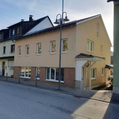 Gemütliche 2-Zimmer-EG-Wohnung mit Balkon und EBK in Billigheim
