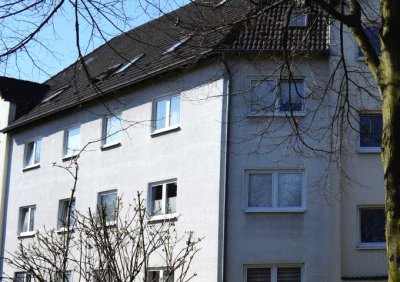 Wohnen im Parkensemble. 3 Häuser. Bj. 1994. 28 Wohn. mit Tiefgarage & sonnigen Balkonen