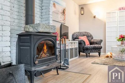 "Willkommen Zuhause: Vielseitiges Einfamilienhaus mit Platz für zwei Generationen"