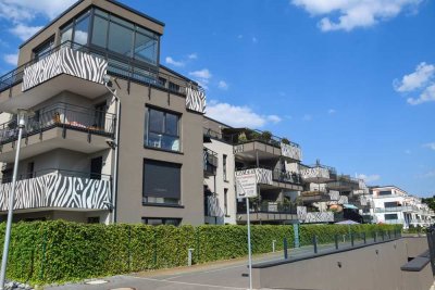 Designer Wohnung mit Einbauküche – Top-Ausstattung, Balkon, Design Bad, Aufzug & mehr!