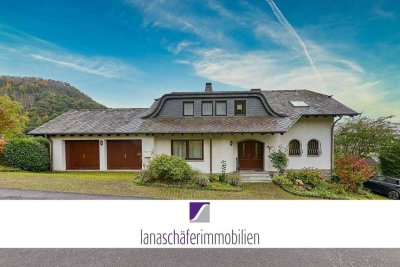 Veldenz: Zweifamilienhaus mit ELW und Fernblick
