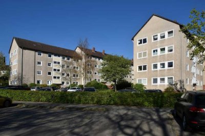 Schöne 3-Zimmer-Wohnung mit Balkon // 3.OG , Links