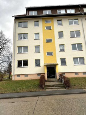 Helle, geräumige 3-Raum Wohnung mit Balkon und Stellplatz