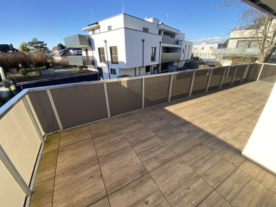 Repräsentative, neue 4 Zimmer Wohnung mit großer Terrasse, 2 Garagenplätzen und Blick auf den BISAMBERG