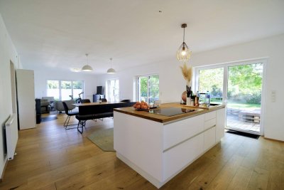 Top saniertes Einfamilienhaus mit exklusiver Ausstattung &amp; eigenen Pferdeboxen!