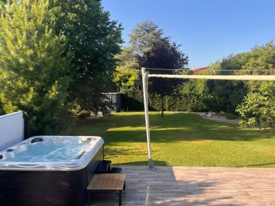 1-2 Familienhaus in ruhiger Lage von Privat