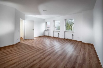 Direkt vom Eingentümer: schöne, helle Wohnung mit besten Einkaufsmöglichkeiten direkt vor der Tür