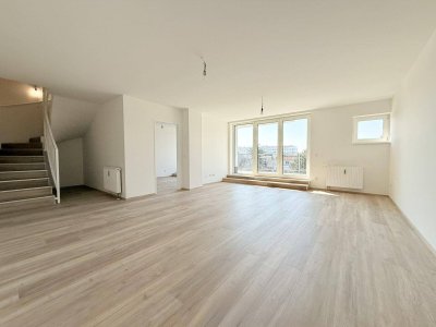 Exklusive DG-Maisonette mit ca. 40m² Terrassen - Erstbezug nach Komplettrenovierung in Hetzendorf!