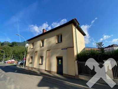 Zentral und ordentlich! Wohnhaus in Leoben – Toplage im Uni-Viertel mit Grünfläche &amp; Parkplätzen