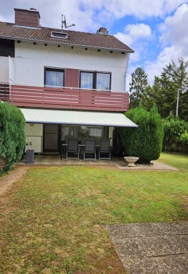 Charmantes Reihenendhaus mit ausgebautem Dachgeschoss in Okriftel