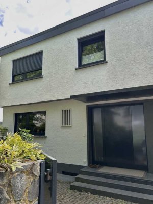 Doppelhaushälfte in begehrter Wohngegend