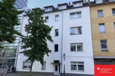 Wohnen im Altbau am Medienhafen mit Rhein-Nähe