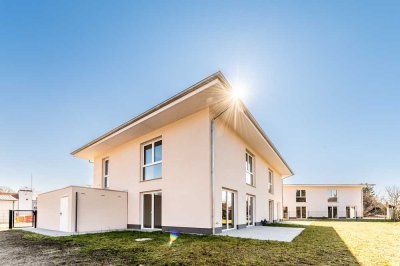Viel Platz für die ganze Familie! Großzügige Doppelhaushälfte mit Garage in Großräschen