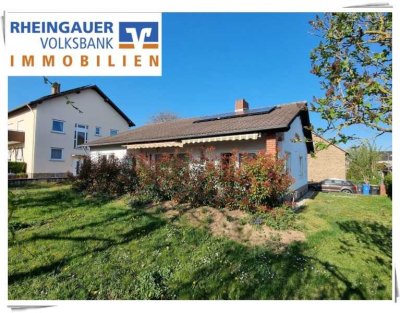 * Oestrich-Winkel: Allergikerfreundlicher Bungalow (saniert ab 2012) auf 723 m² großem Grundstück *