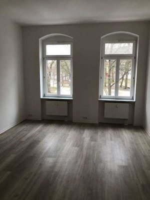 Modernisierte 3-Zimmer-Wohnung mit Balkon und Einbauküche in Chemnitz-Sonneberg