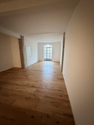 Exklusive Wohnung 05 direkt am Rhein