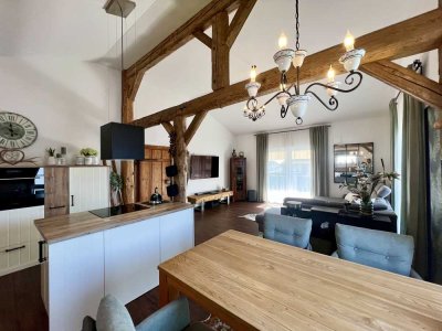 NEUWERTIGE DG-LOFTWOHNUNG MIT GARAGE - BALKON MIT BERGBLICK -