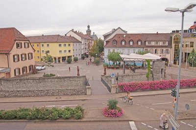 Vollständig renovierte 4-Zimmer-Wohnung mit Einbauküche in Bruchsal