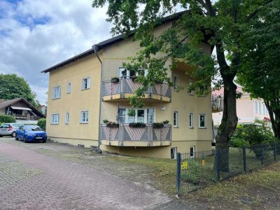 Helle gepflegte 4-Zimmer Dachgeschosswohnung mit Balkon in Mahlsdorf-Süd