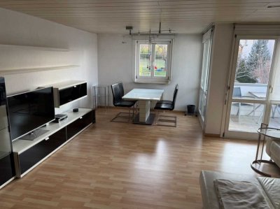Neuwertige 2-Raum-Wohnung mit Balkon  in Leinfelden-Echterdingen+ Garagenstellplatz