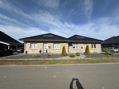 Charmanter Bungalow mit 3 Zimmern in schöner Einfamilienhaussiedlung