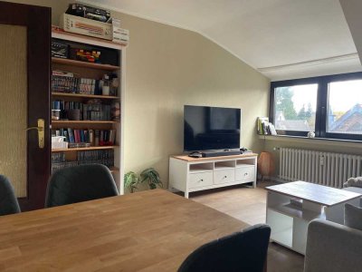 DU-Serm, bezugsfrei; helle 3 ZKDB in gepflegtem Haus