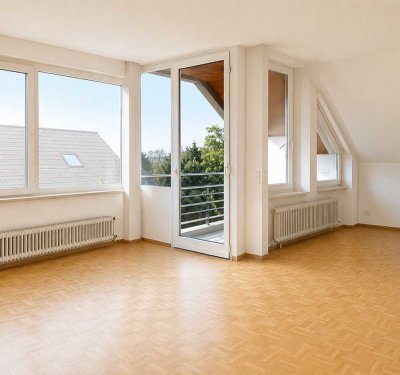 **DACHTRAUM AM SACHSENHÄUSER BERG** mit Terrasse, Parkett und EBK