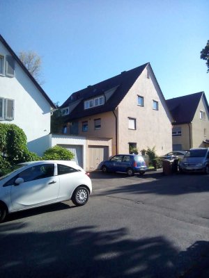 Wunderschöne Dachgeschosswohnung mit 3 Zimmern + Einbauküche in Leinfelden-Echterdingen